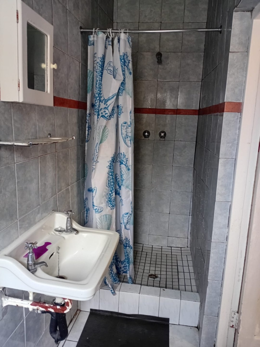 6 Bedroom Property for Sale in Park West Free State